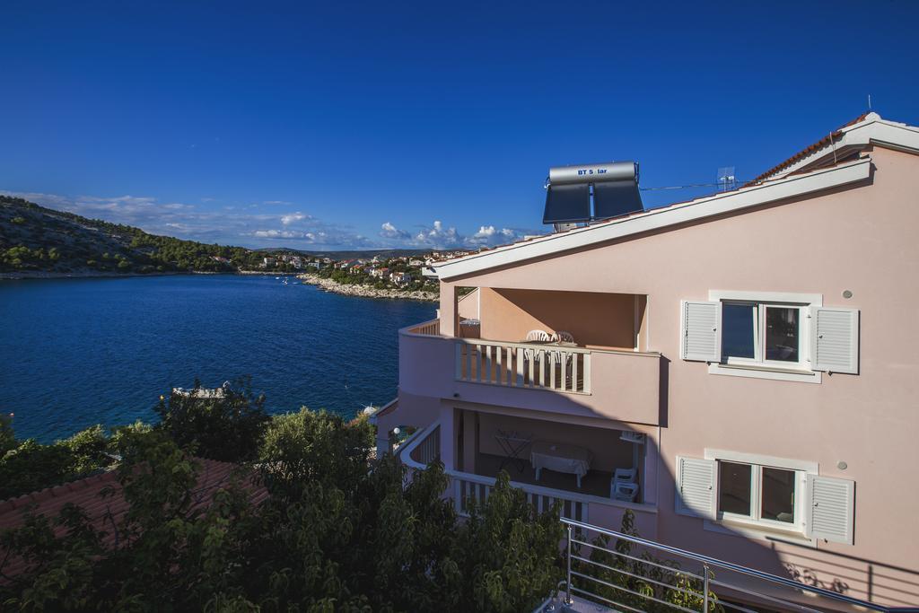 Apartments Mate Ražanj Extérieur photo